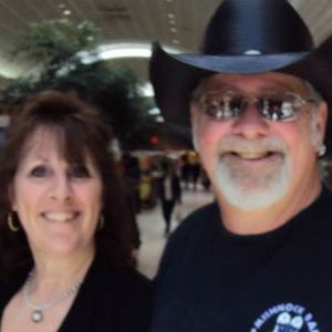 Meet your Posher, Dee